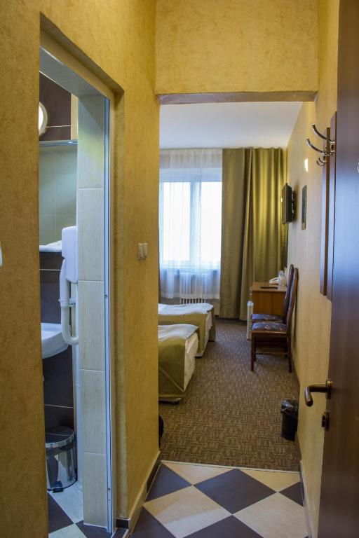 Slavyanska Beseda Hotel - Double Or Twin Room