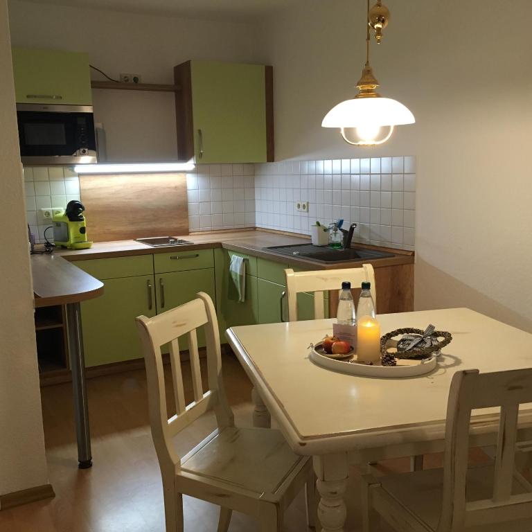 Kuchyň nebo kuchyňský kout v ubytování Hotel Alt Annaberg