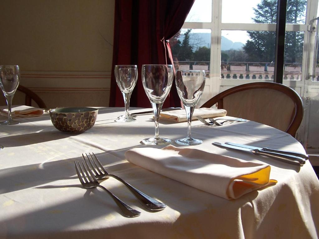 Restaurace v ubytování Logis Hôtel Le Jabron