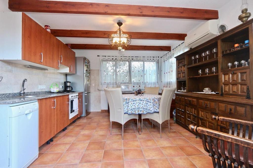 Kuchyň nebo kuchyňský kout v ubytování Villa in Maryvilla