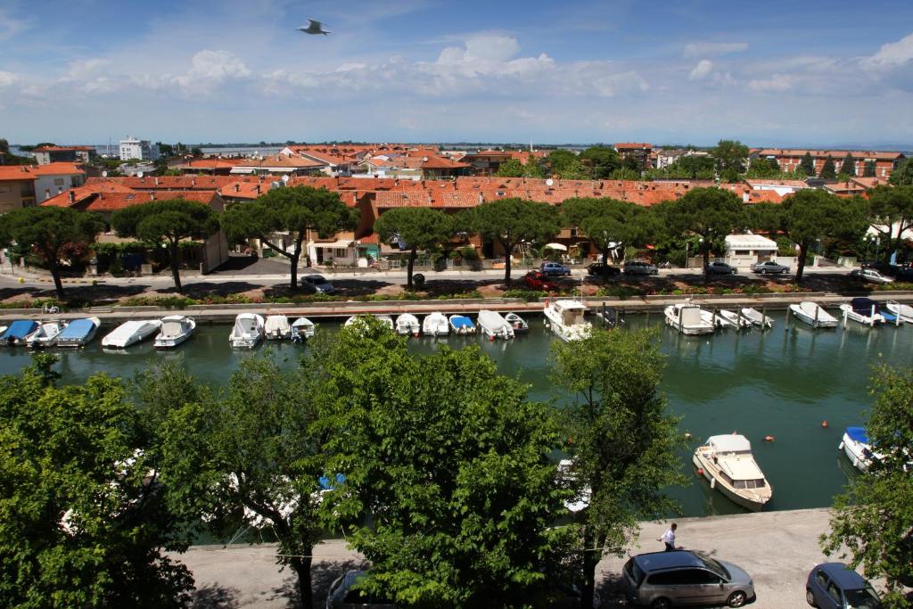 Příroda nedaleko aparthotelu
