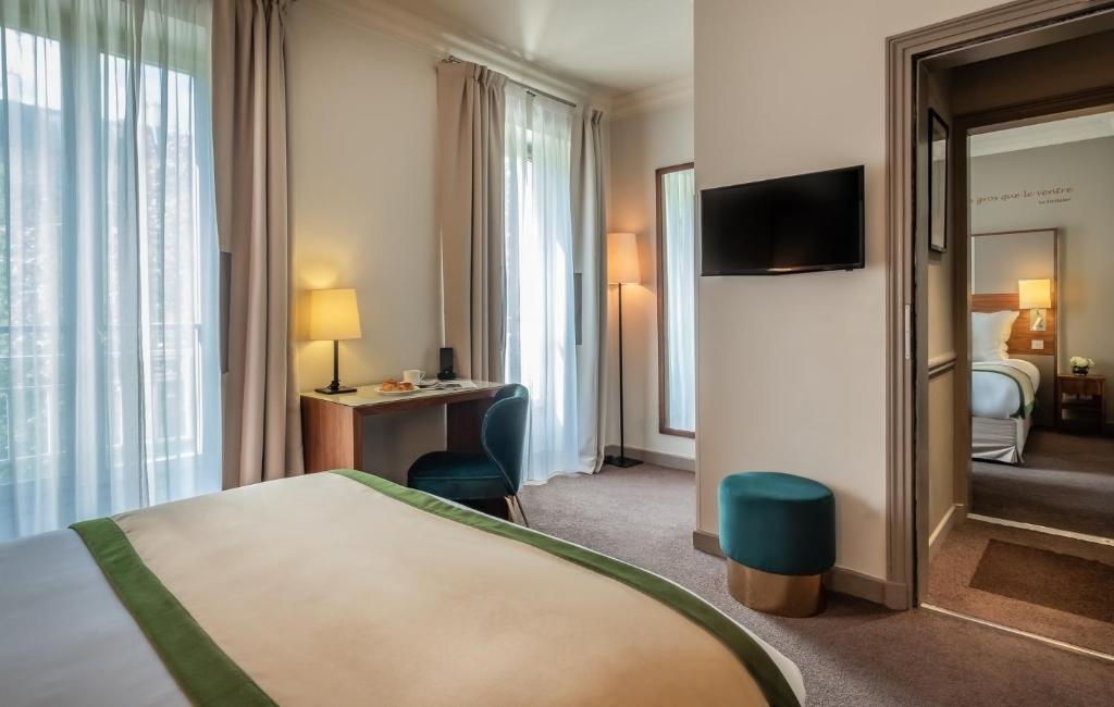 Hôtel Le Tourville by Inwood Hotels - Resim 28