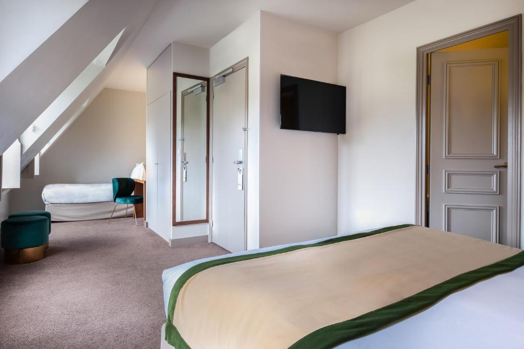 Hôtel Le Tourville by Inwood Hotels - Resim 21