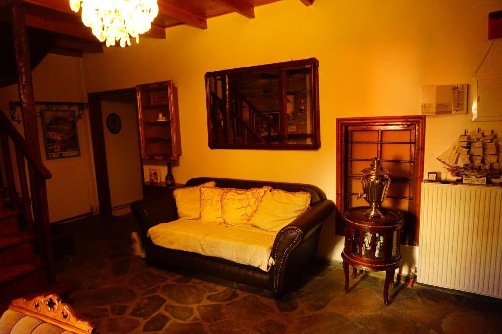 Posezení v ubytování Kallisto Traditional Guesthouse