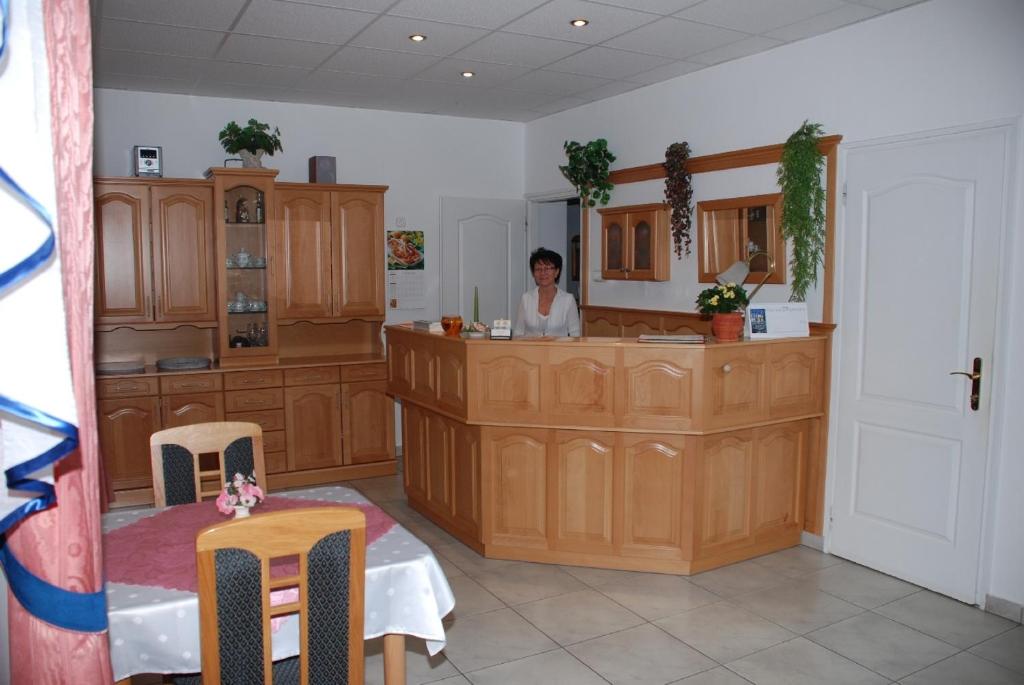 Lounge nebo bar v ubytování Éva Panzió