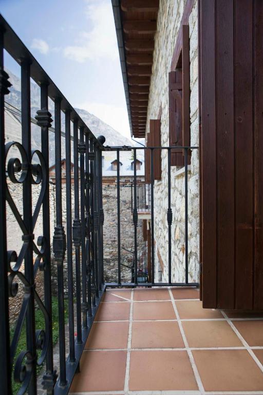Balkón nebo terasa v ubytování Apartamento en Benasque Casa Siñantonio - InmoCyma