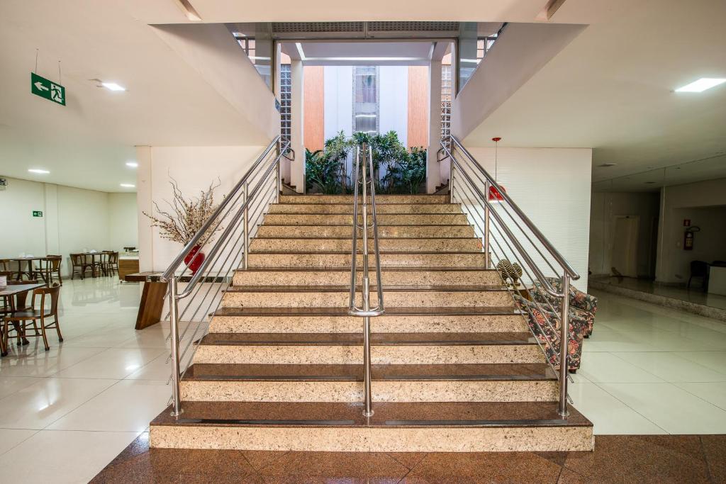  Hotel Metropolitano