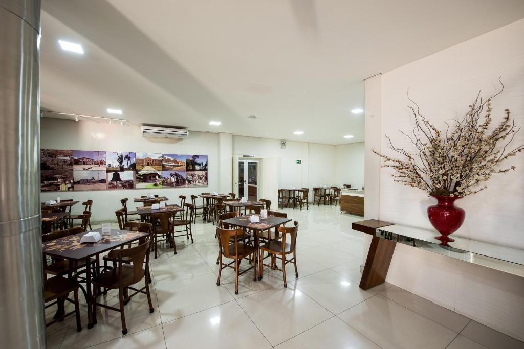  Hotel Metropolitano