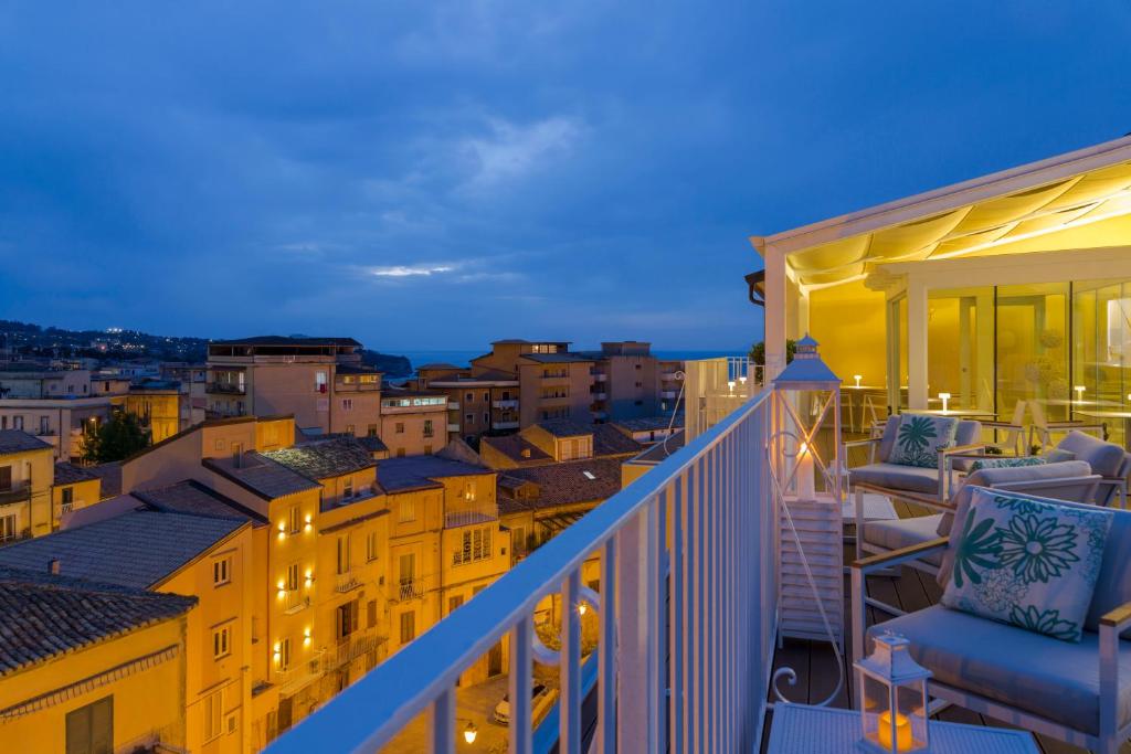 Balkon lub taras w obiekcie Townhouse Tropea