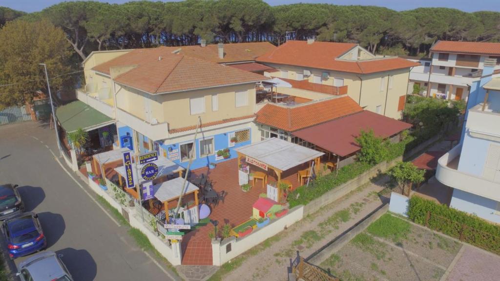 an overhead view of a house with a roof at Il giaguaro in Vada