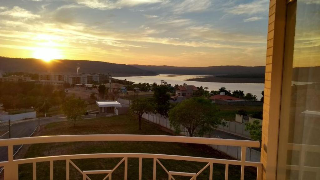  Apartamento Enseada Nautico Residence