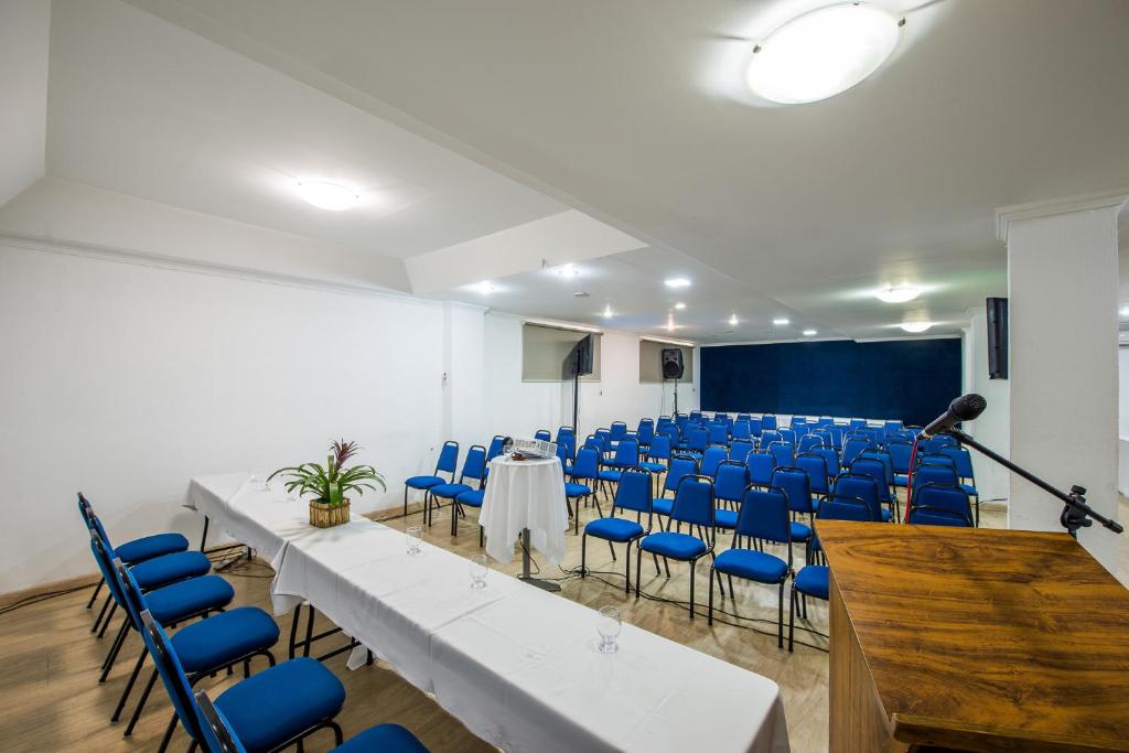  Hotel Metropolitano
