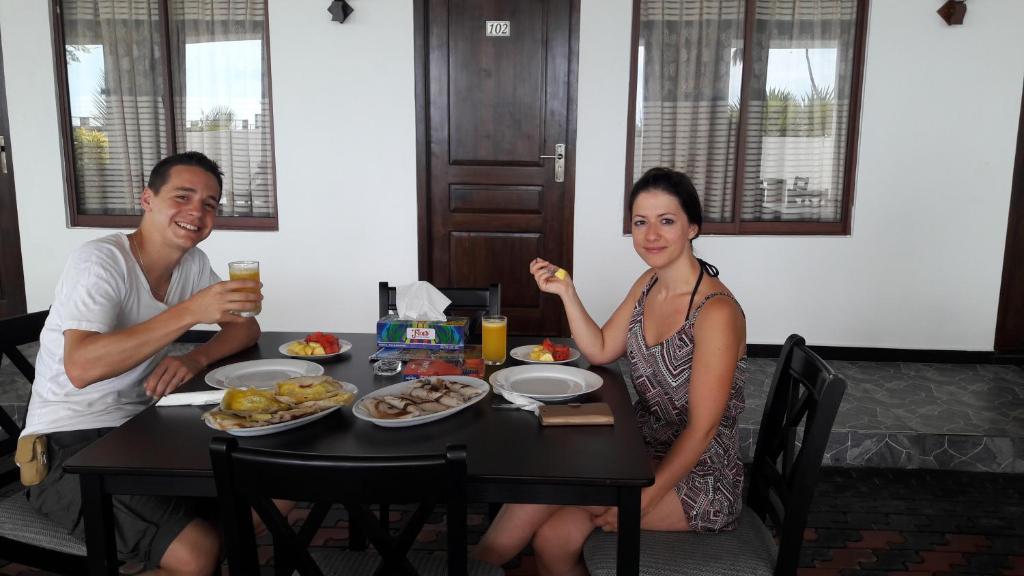 Nápoje v ubytování Liyonaa Beach Hotel