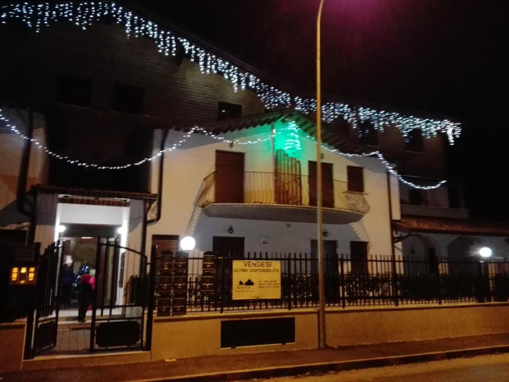 Budova, v ktorej sa dovolenkový dom nachádza