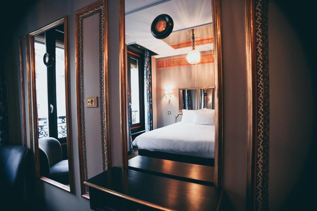 La Mondaine - Resim 16