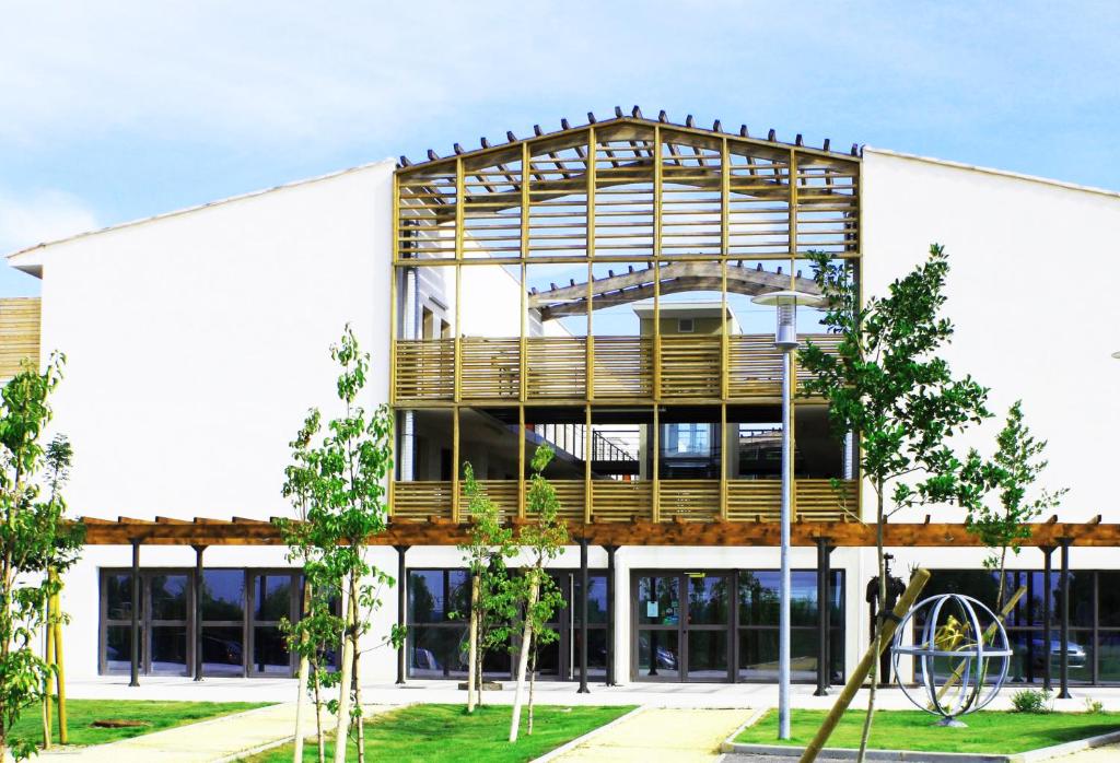 Adonis Aix en Provence - Resim 13