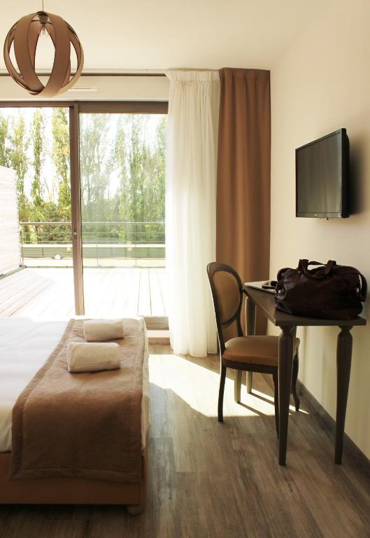 Adonis Aix en Provence - Resim 18