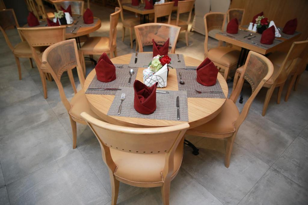 Versailles by Vieras Hotel - Resim 43