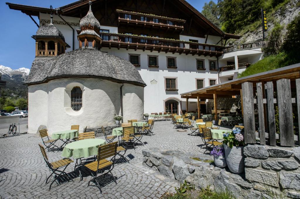 Budova, v ktorej sa hotel nachádza