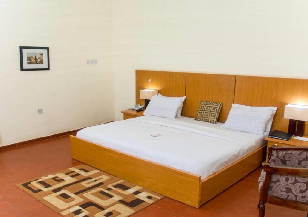 Qualer Apartments & Hotels - Housity