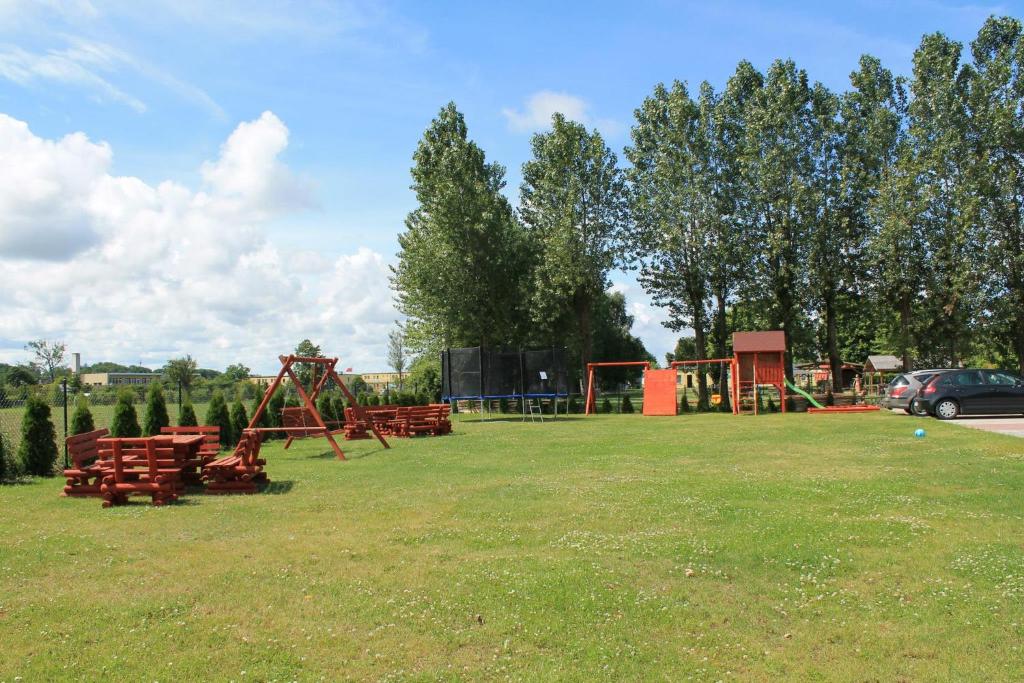 Zdjęcie z galerii obiektu Pensjonat nad Stawem w Sarbinowie