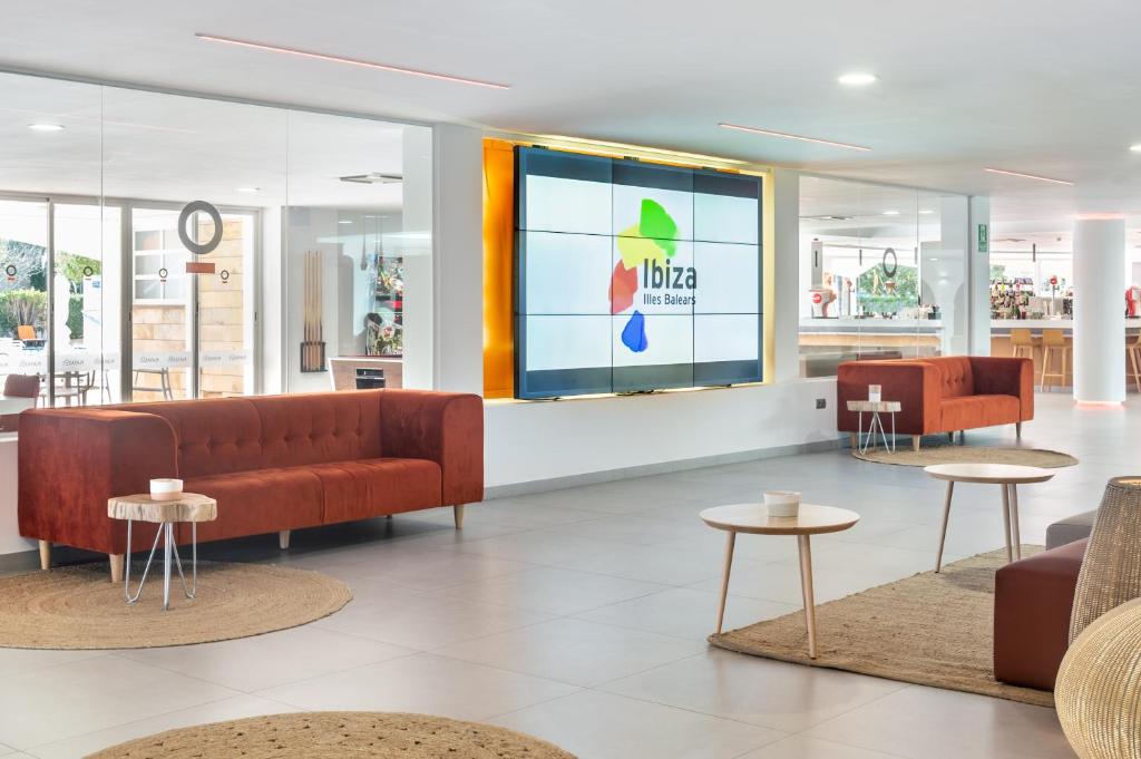 Hotel Vibra Mare Nostrum, Platja den Bossa – opdaterede ...