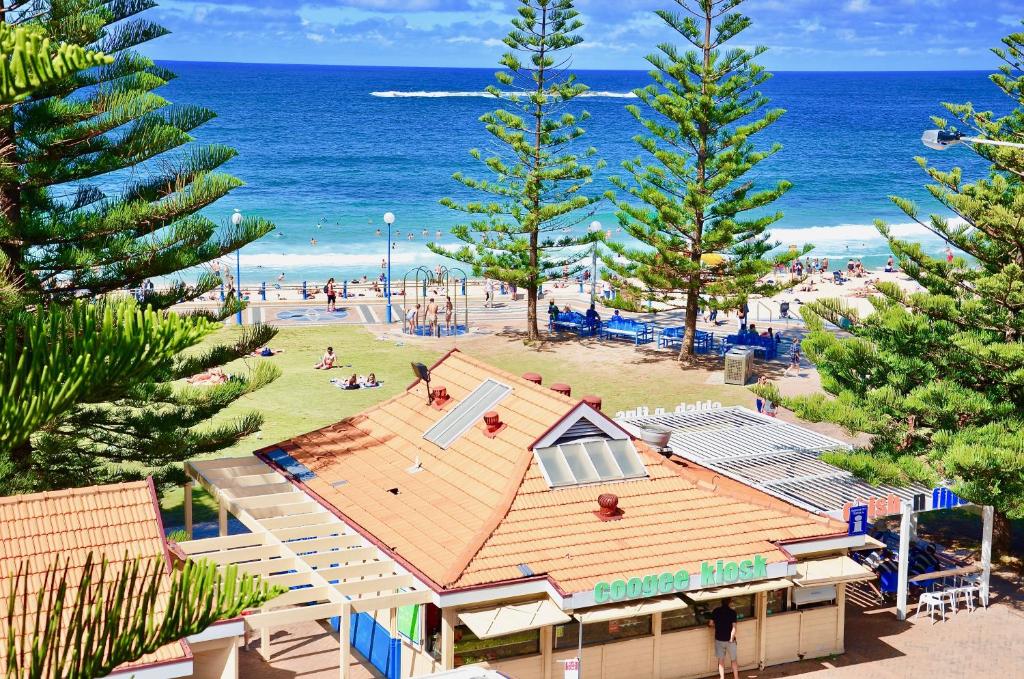 Mad Monkey Hostel, Coogee Beach, Sydney, Australia Mad Monkey Hostel, Coogee Beach, Sydney, Australia