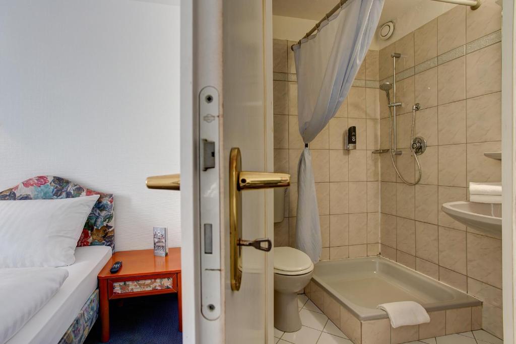 Centro Hotel Arde Köln City, Trademark Collection by Wyndham - Resim 21