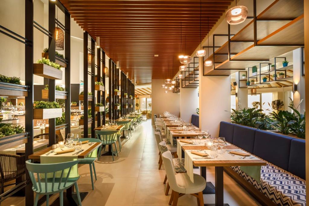 Ресторан / где поесть в Valamar Argosy Hotel