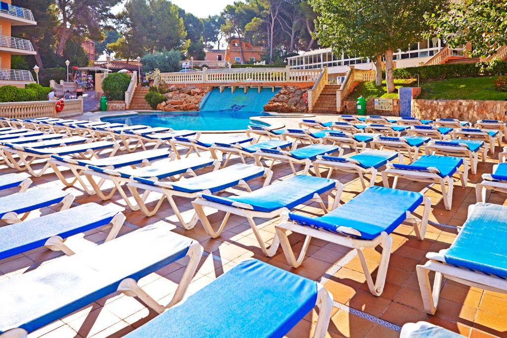Bazén v ubytování MLL Palma Bay Club Resort nebo v jeho okolí