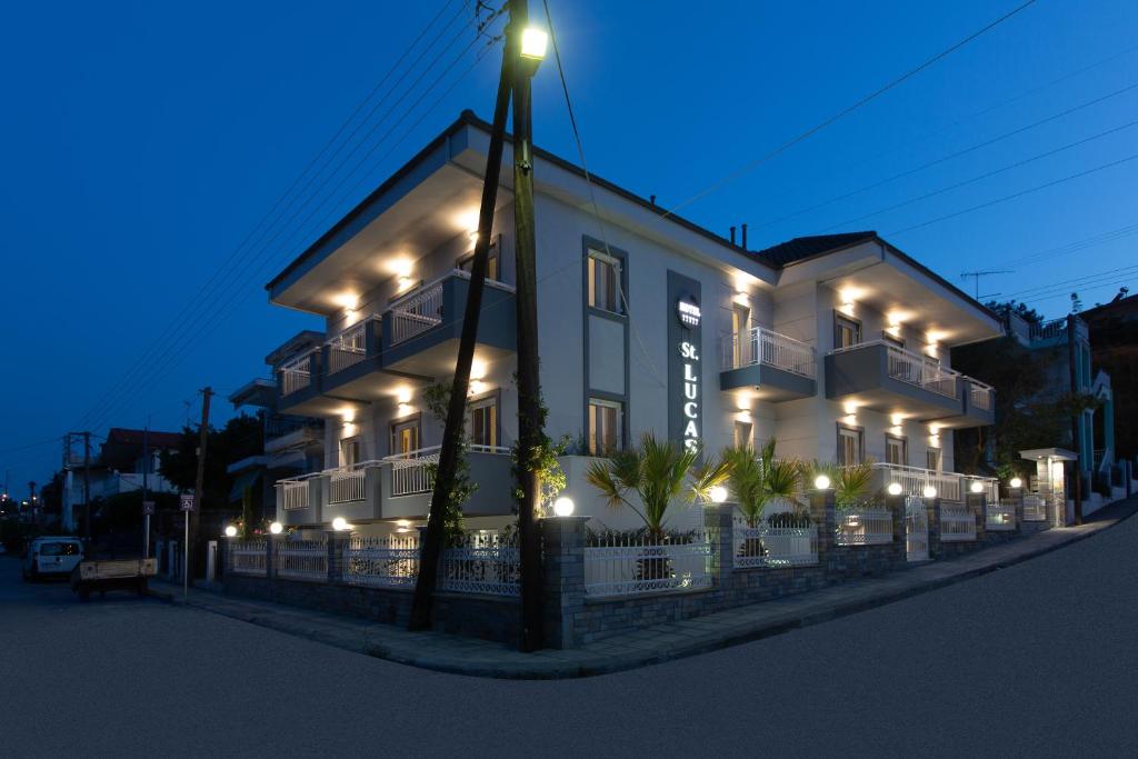 Gallery image of Saint Lucas Suites in Nea Potidaea