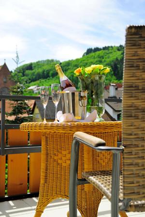 Nespecifikovaný výhled na hory nebo výhled na hory při pohledu z hotelu