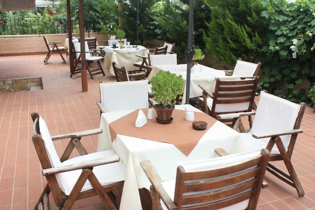 Restaurace v ubytování Vanta Hotel