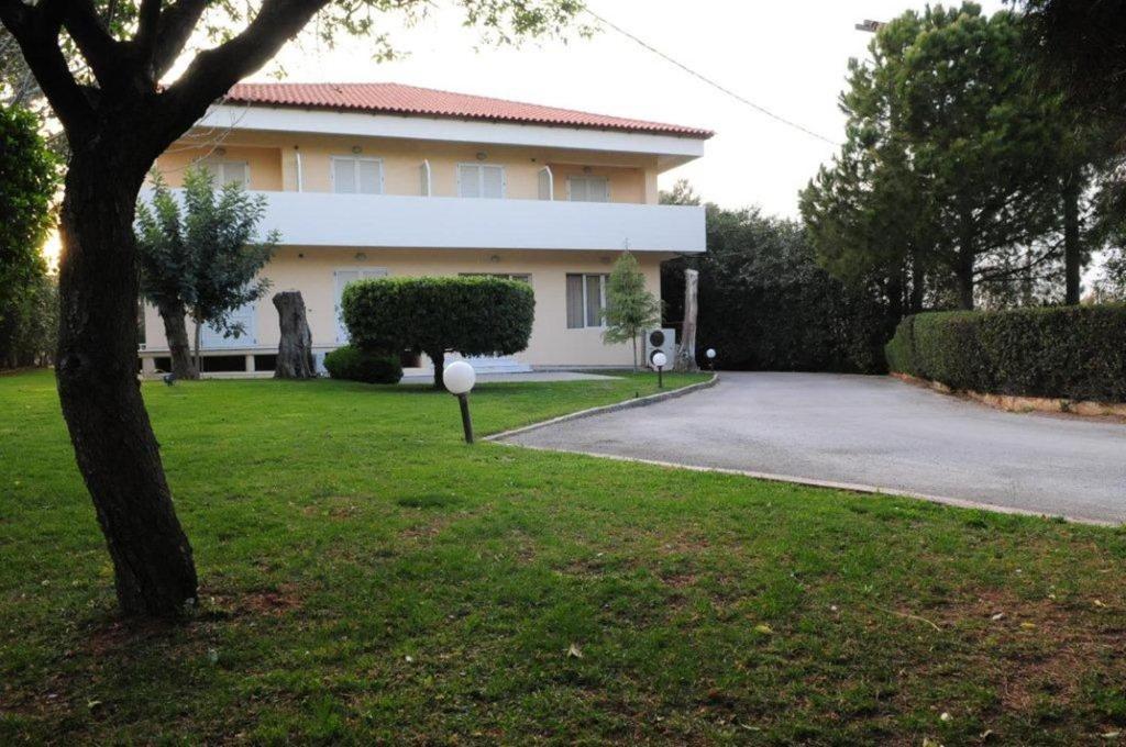 Vonkajšia záhrada v ubytovaní Hotel Pantheon