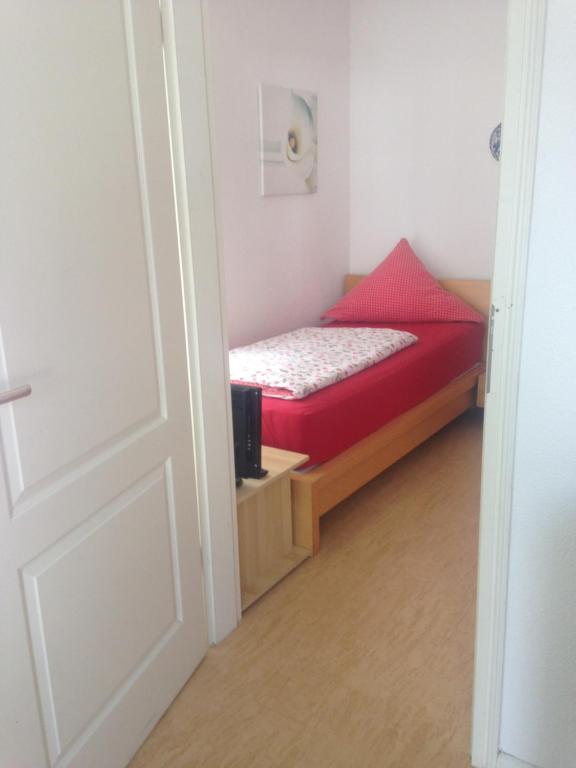 Gästehaus Tante Tienchen 7 Minuten zu Fuss zum Europa Park , plus kostenloses Parkplatzticket Rulantica ,alle unsere Suiten haben einen Balkon - Two-Bedroom Apartment