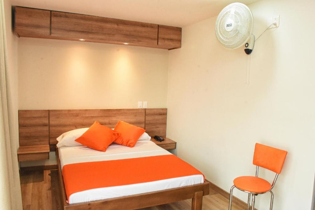 Postel nebo postele na pokoji v ubytování Hotel El Lago 1
