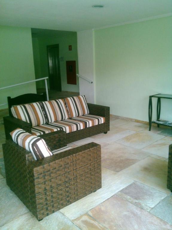  Apartamento Temporada 02 dormit e 02 banh Enseada Guraujá