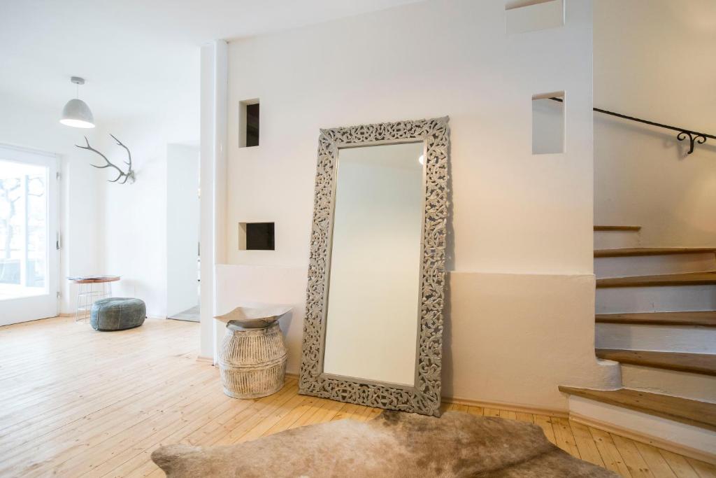 Fotografia z galérie ubytovania Chalet Happy Family, secluded location, 15 min to salzburg and just short to t lakes sound of music, BBQ&bikes&sunbeds for free, up to 14p v destinácii Golling an der Salzach
