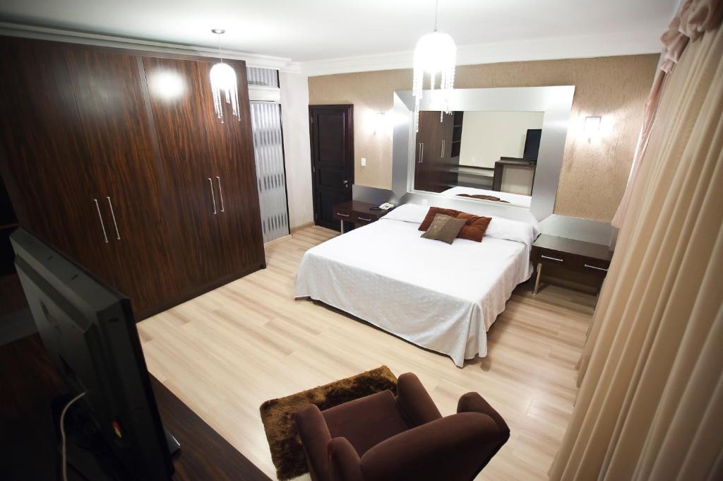  Hotel Lang Palace