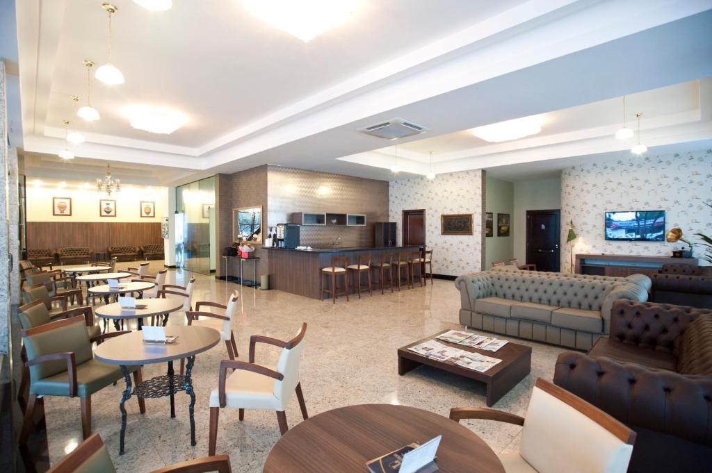  Hotel Lang Palace