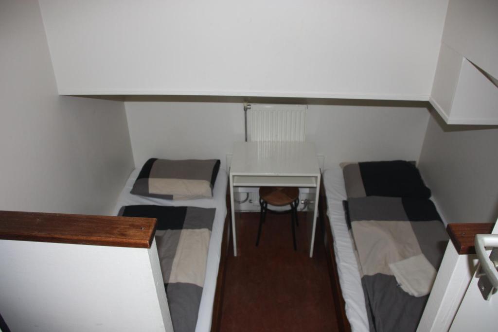 
Cabin on Boat (2 Adults)
