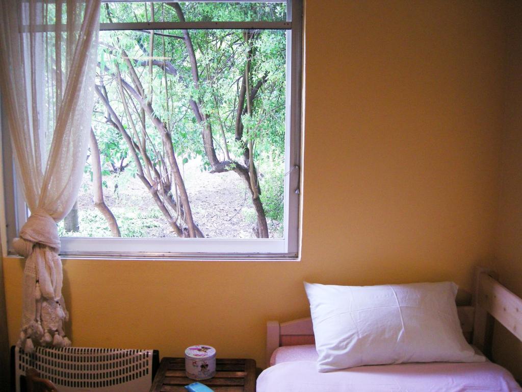 Posteľ alebo postele v izbe v ubytovaní Villa Alkyon - Dreamy 3BR, Pool & BBQ next to Varnavas Beach