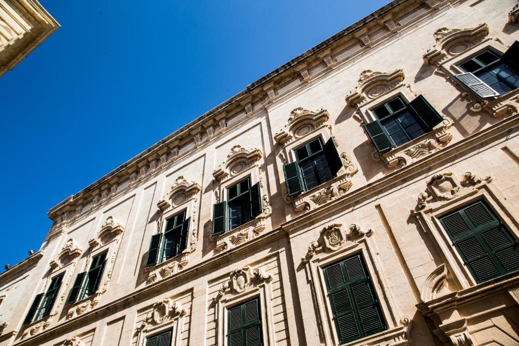 Valletta Triton Apartment - 12