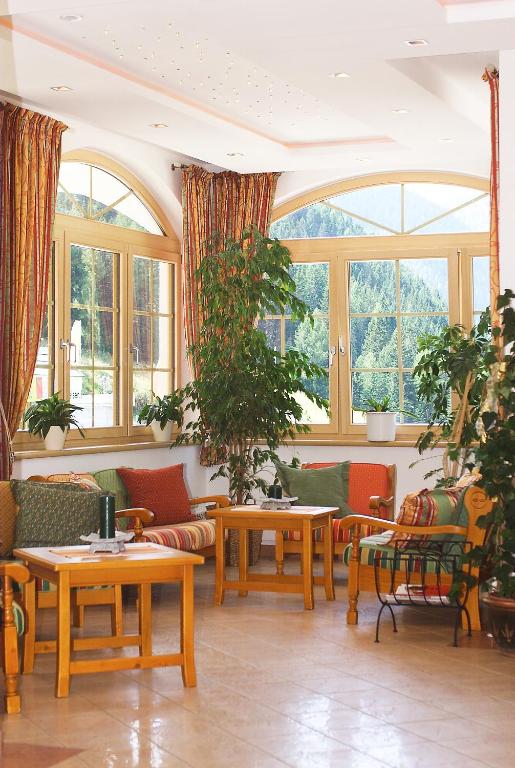 Posezení v ubytování Hotel Berghof