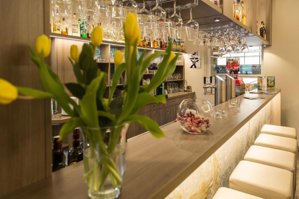 Lounge nebo bar v ubytování Sporthotel Wernigerode