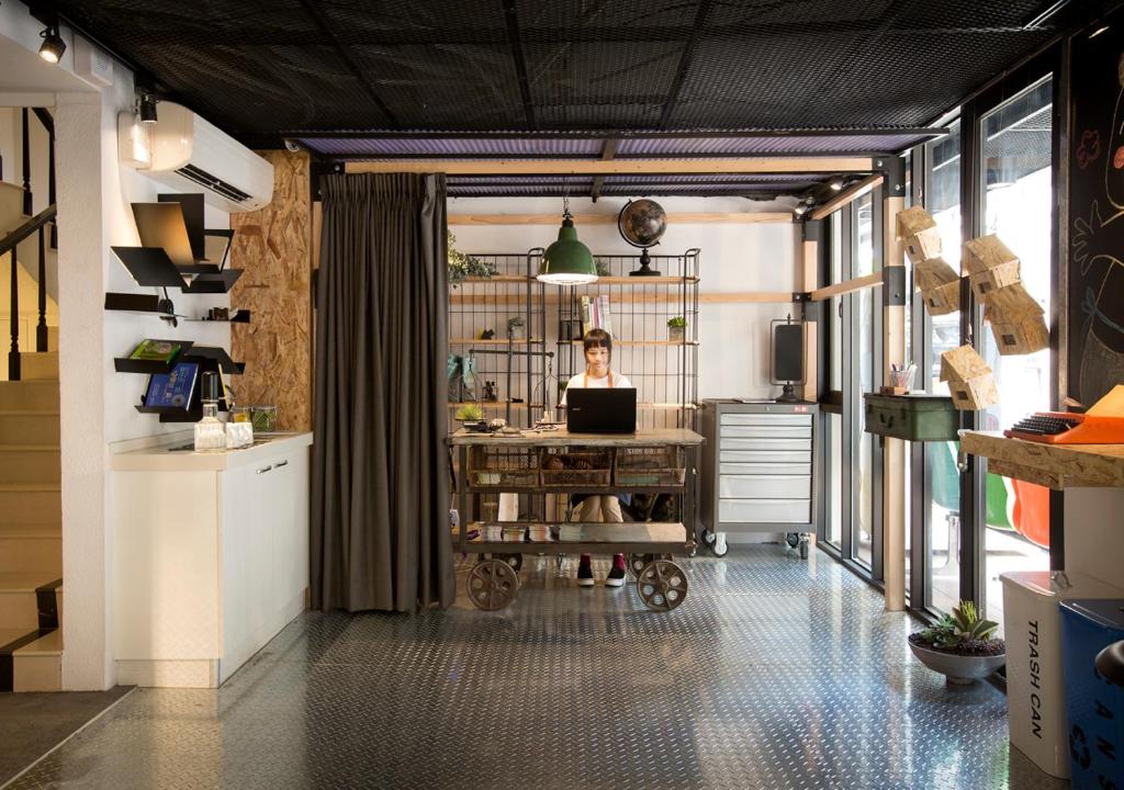 Kuchyň nebo kuchyňský kout v ubytování Light Hostel