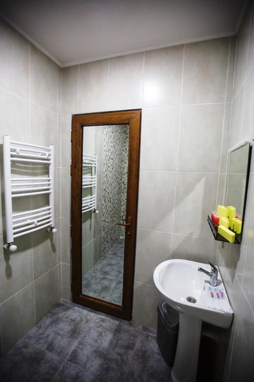 Vannituba majutusasutuses Hotel Old Borjomi