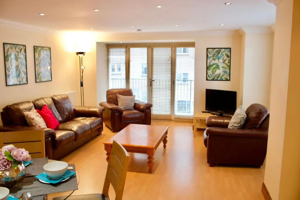 2 Bedroom Flat In Converted Distillery In Edinburgh, Edinburgh, United Kingdom