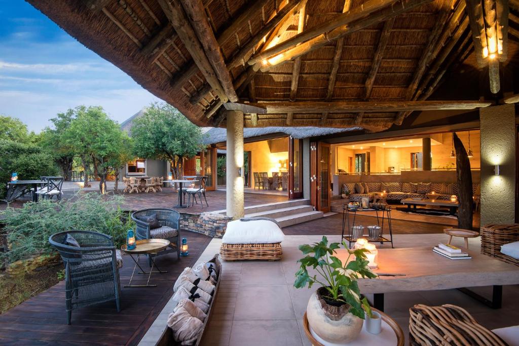 Posezení v ubytování Lush Private Game Lodge