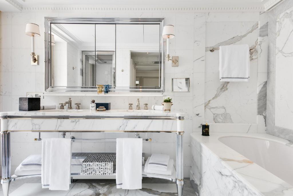 Hotel de Crillon - Resim 40